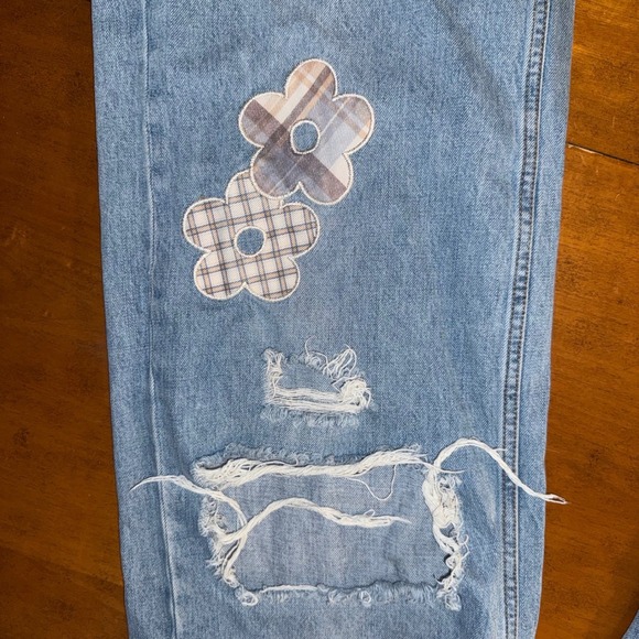 BDG Urban Outfitters Wide Leg Jeans Rips Daisy Patches Skater Baggy 26 - Picture 5 of 14